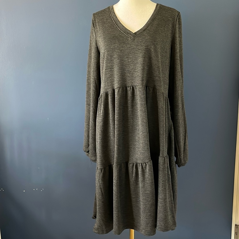 Cable & Gauge Heather Gray Dress, minimalist, capsule wardrobe staple,